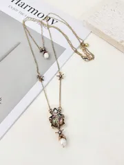 ジュエリー レディース ネックレス 1個 ヨーロッパ&アメリカ風 ヴィンテージ 昆虫&パール装飾ネックレス、女性の日常着やビーチウェアに適しています