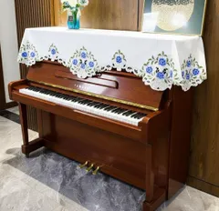 업라이트 피아노 커버, 80x210cm, 흰색 배경에 장미 자수, 클래식한 분위기