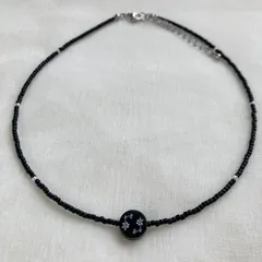 ブラック ビーズ チョーカー ネックレス 小花 シンプル 大人 可愛い ハンドメイド