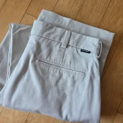 ユニセックス Wrangler(ラングラー) アイボリー ツータック チノパンツ