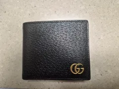 グッチ GGマーモント マーモント マーモント メンズ 二つ折り財布 ブラック