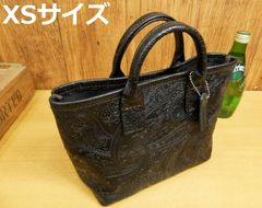 ☆yu_kaさま専用です☆XSサイズ　黒シュリンク　赤裏地底鋲 ☆かずさま専用です☆XS黒スムース赤裏地底鋲 - メルカリ