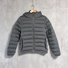GAP ギャップ ダウンジャケット グレー S M 中綿 プリマロフト Winter Warmth フード パーカー ブルゾン アウター メンズ レディース ユニセックス 上着 暖か 冬物 防寒 カジュアル シンプル 洗える 匿名配送 送料無料 美品のサムネイル