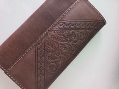 熊革三つ折り財布 zica - メルカリ