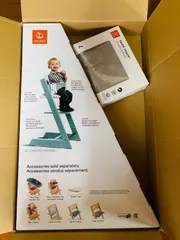 STOKKE ストッケ トリップトラップ ベビー キッズチェア 椅子　ホワイト　新品　未使用　専用クッションおまけのサムネイル