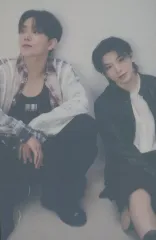 【中古】コレクションカード(男性) SEVENTEEN/ジョシュア(JOSHUA)・ウジ(WOOZI)/ホログラム仕様/「SEVENTEEN 2025 SEASON’S GREETINGS」YES24特典ミニフォトカード