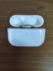 （正規品）AirPods Pro 第1世代 充電ケースのみ　A2190