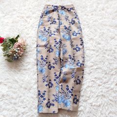 美品 TOLIGHT×JOURNALSTANDARD フラワージャガードパンツ - メルカリ 美品 TOLIGHT×JOURNALSTANDARD フラワージャガードパンツ - メルカリ