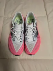 新品 ニューバランス フューエルセル エリート V4 出品 (270mm)(2E)