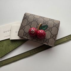 GUCCI チェリー装飾 さくらんぼ 二つ折り財布 化粧箱有り - メルカリ