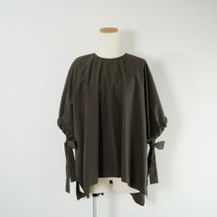 Cloth＆Cross バルーンスリーブVネックブラウス ハグオーワー - メルカリ