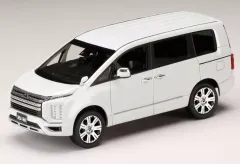 【中古】ミニカー 1/43 三菱 デリカ D：5 (P)(ホワイトダイヤモンド) [PM43157AW]のサムネイル