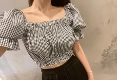 パフ クロップドブラウス