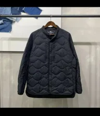 (105) UNIQLO 白 マウンテニアリング カジュアル キルティング 軽量ダウン