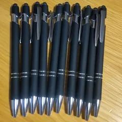 激安！新品 タッチペン付きボールペン 10本 インクは黒 本体は黒 企業名なし