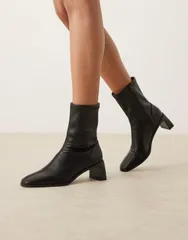 エイソス レディース シューズ ブーツ・レインブーツ アンクル ブーツ ヒール ASOS DESIGN Wide Fit Rush ankle boots with set back heel Black ブラック