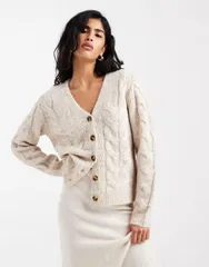 ピーシーズ レディース アウター カーディガン Vネック ニット Pieces vneck cable knit cardigan in cream Birch クリーム