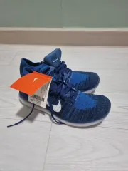 ナイキ フリー ラン フライニット ブルー スニーカー 新品