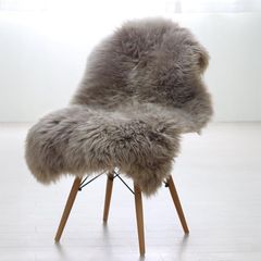 チベットラムスキン1匹物約60×95cm2色染め - メルカリ