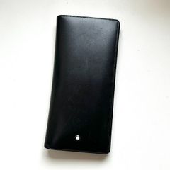 未使用級】モンブラン 長財布 黒 ラウンドジップ イタリア製 本革 シボ