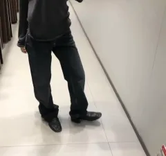 ZARA ストレートフィット ブラックデニム