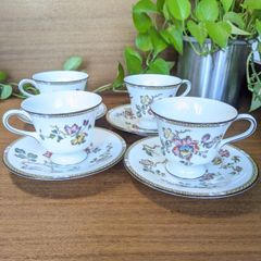 フランクリンミント バンビ 鹿 金彩 花模様 陶器 置物 フィギュリン 美品 フランクリンミント バンビ 鹿 金彩 花模様 陶器 置物 フィギュリン 美