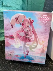 タイトー 桜 初音 ミク AMP+ フィギュア 桜 ドレス ver