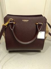 新品未開封未使用♡BURBERRY タイトルショルダーバッグ ブラウン 