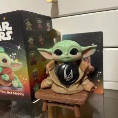 (新品) ポップマート スター・ウォーズ ベイビーヨーダ