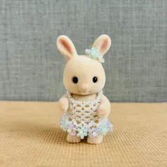 シルバニア 赤ちゃん 服 ふんわり小花のワンピースと耳飾り パステルブルー ラベンダー ビーズドレス