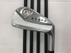グローブライド ONOFF FORGED KURO 2024 TRAVIL IRON 85 Sフレックス
