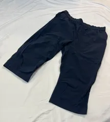 専用【219656】ellesse エレッセ  ハーフパンツ　ナイロン生地　ウエストゴム　スポーツ等に　サイズM メンズ  ・ ネイビーのサムネイル