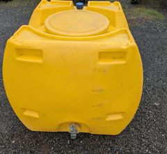 スイコー 600L 防除用タンク （藤枝市まで取りに来れる方）中古品 スイコー 600L 防除用タンク （藤枝市まで取りに来れる方）中古品