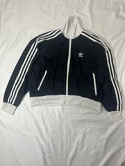 【223493】adidas アディダス  IK0430 pakaian アディカラー クラシックス トラックジャケット　スリーストライプス　XS-M  ・ ブラック/ホワイト