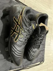 アシックス ウルトレッッァ サッカーシューズ 255