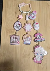 ハンドメイド ピンク キャラクター キーホルダー