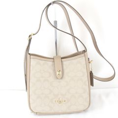 グッチ オールドグッチ クラッチバッグGGスプリーム 018・123・6021 メルカリ