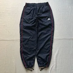 00s　archive　old adidas　オールドアディダス　パフォーマンスロゴ刺繍　細サイドライン　ワイドシルエット　ナイロン系　シャカシャカ　光沢感　トラックパンツ　ワイドストレートシルエット　裾ヒモ　ブラック×レッド　L　テック　Y2K　C-BOY