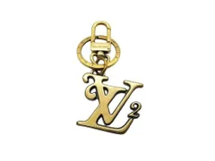 LOUIS VUITTON ルイヴィトン キーホルダー ポルトクレ・スクエアードLV MP2715 ゴールド系 メタル ユニセックス バッグチャーム ロゴ 美品