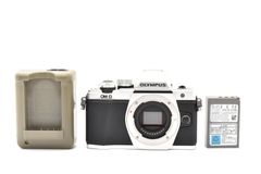 ☆極美品☆キヤノン Canon EF-S 18-200mm f3.5-5.6 IS #1875 - メルカリ