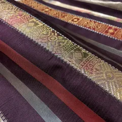 名古屋帯 横縞に美しい織出し 九寸 正絹 着物 X-843