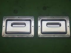 【未使用】デコトラ  ステンレス ステップ 2個のサムネイル