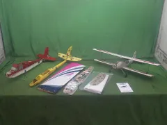 【中古】飛行機 ラジコン パーツ セットのサムネイル