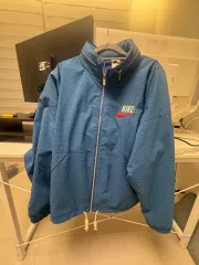 ナイキ ウィンドブレーカー L