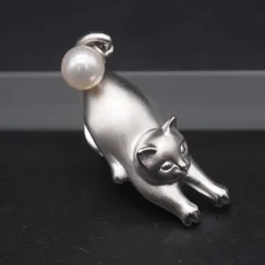 W002 本真珠 5.7ｍｍ珠 パール SILVER刻印 ピンブローチ 猫 キャット デザイン シルバー ラペルピン 6月誕生石