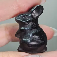 シルバーオブシディアン うさぎ カービング