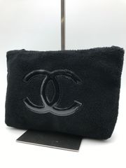 CHANEL PARFUMS]ノベルティ ムートン風パイル地 もこもこポーチ - メルカリ