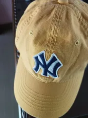 NEW YORK YANKEES ベースボールキャップ イェロー 帽子