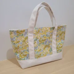 トートバッグ ハンドメイド　花柄　キャンバス　イエロー　小花柄