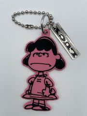 coach x peanuts ルーシー レザーチャーム スヌーピー好きの方へ